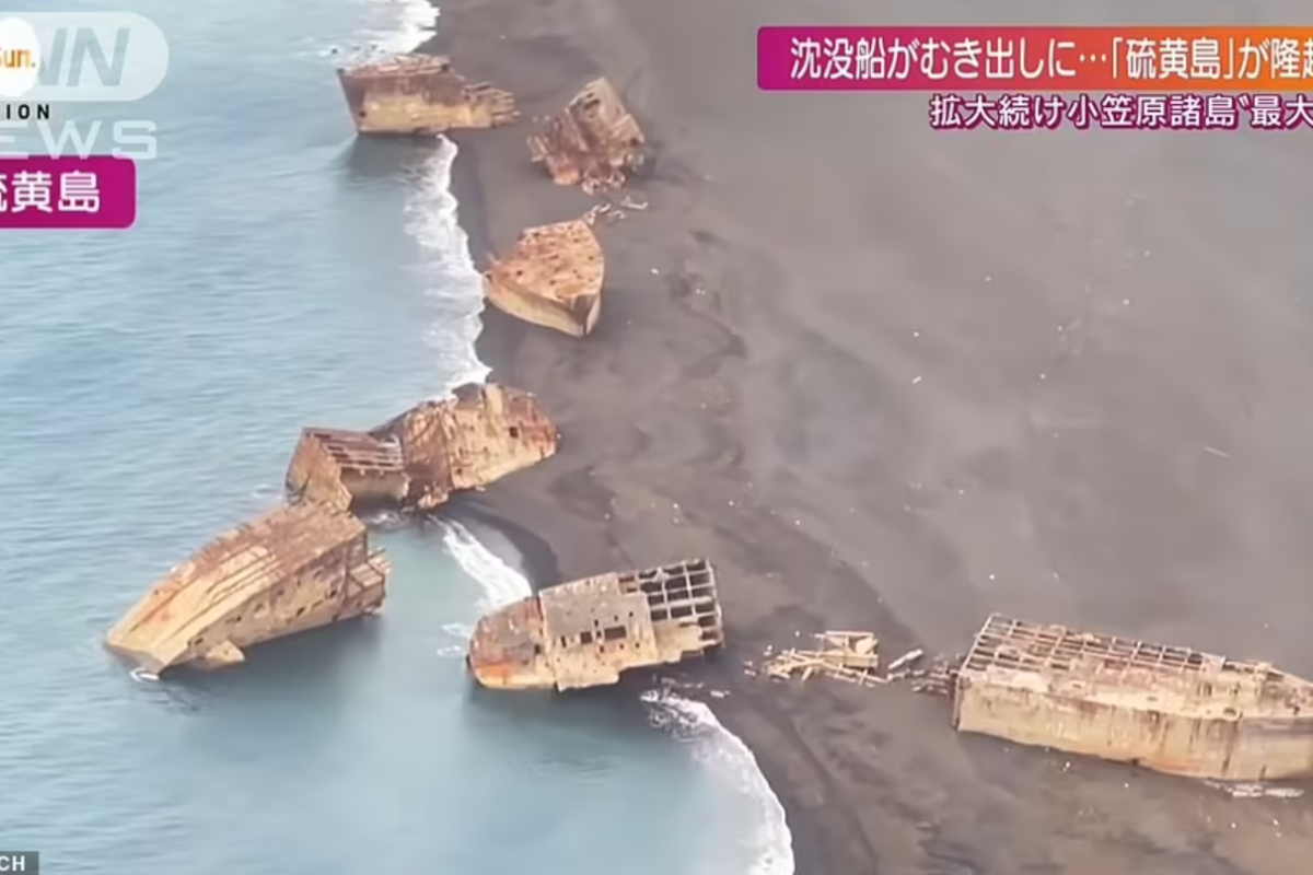 В Японии корабли-призраки поднялись со дна моря из-за сейсмической активности В Японии корабли-призраки поднялись со дна моря из-за сейсмической активности