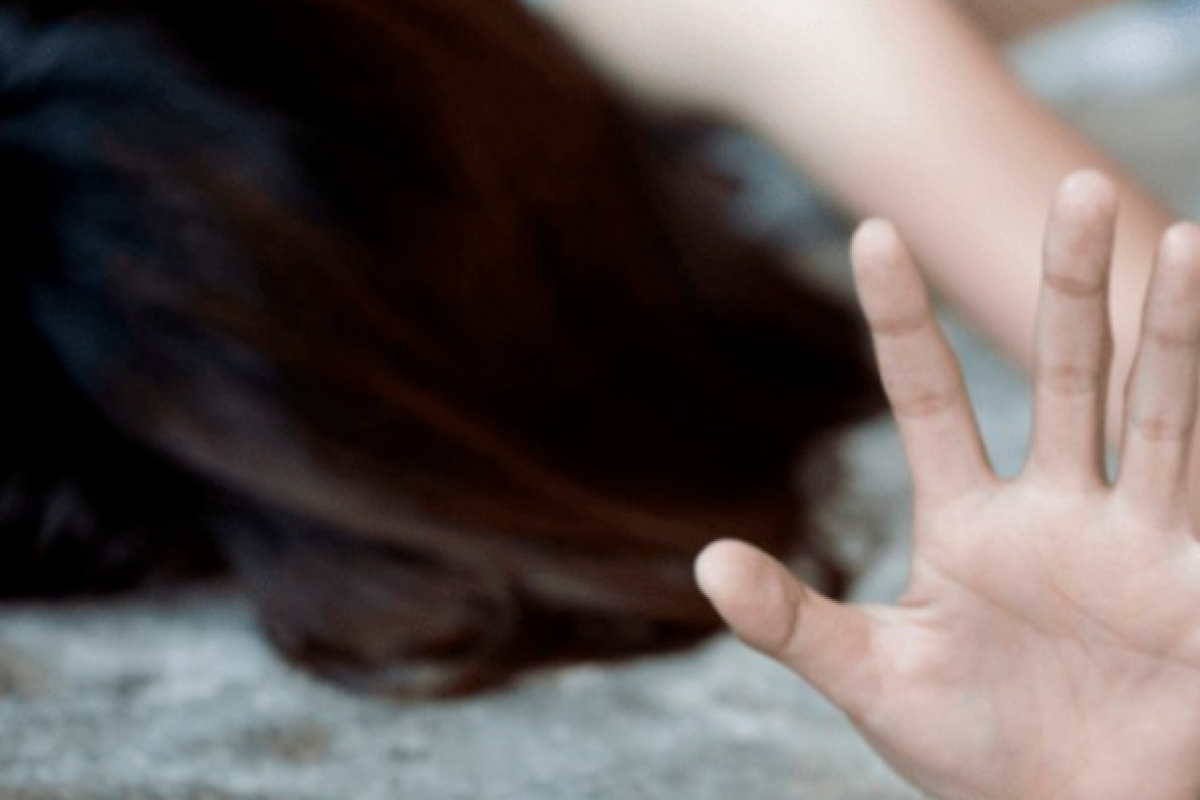 На Луганщині 14-річний юнак зґвалтував 10-річну дівчинку, - ЗМІ На Луганщині 14-річний юнак зґвалтував 10-річну дівчинку, - ЗМІ