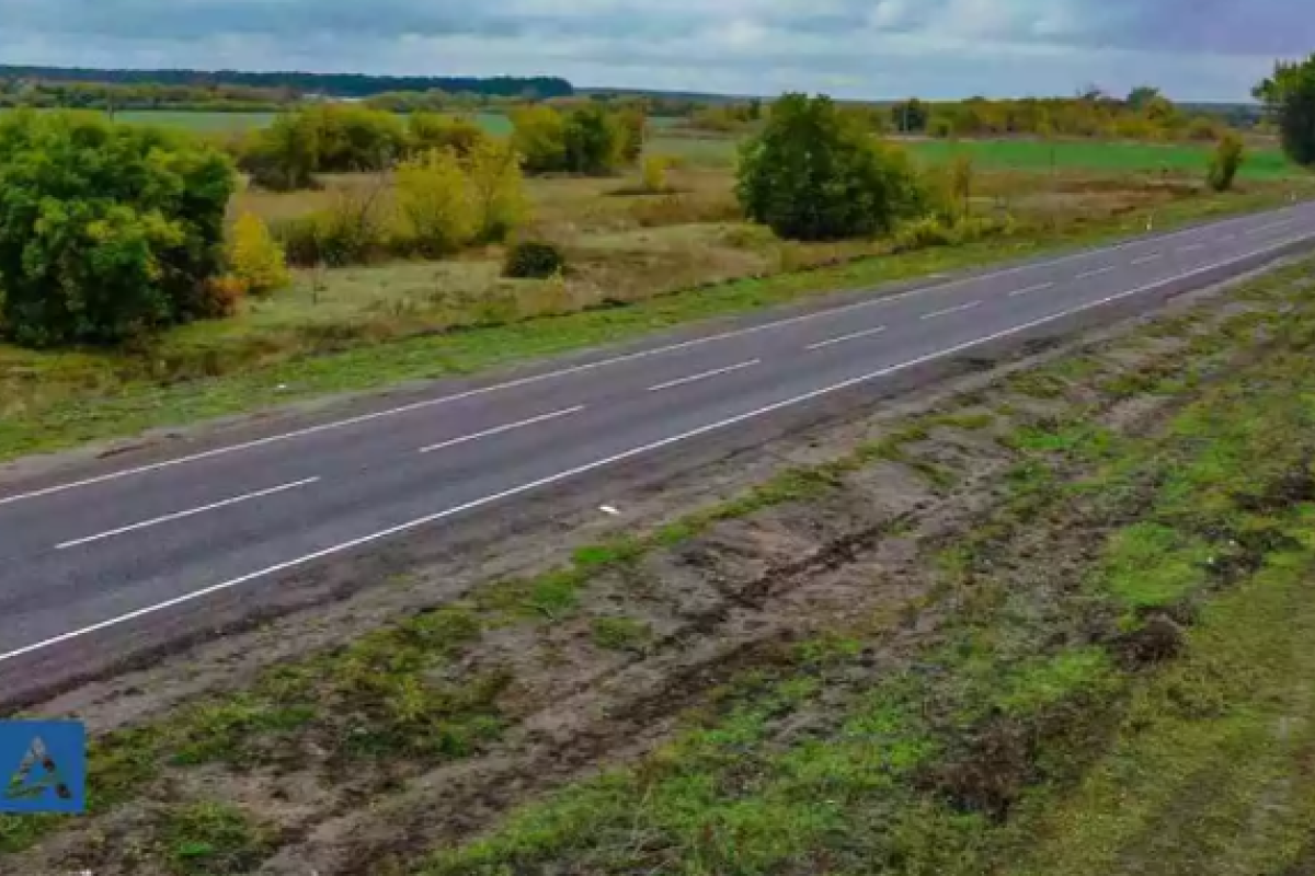 У Луганській області завершили ремонт дороги "Старобільськ-Новоайдар" (фото) У Луганській області завершили ремонт дороги "Старобільськ-Новоайдар" (фото)