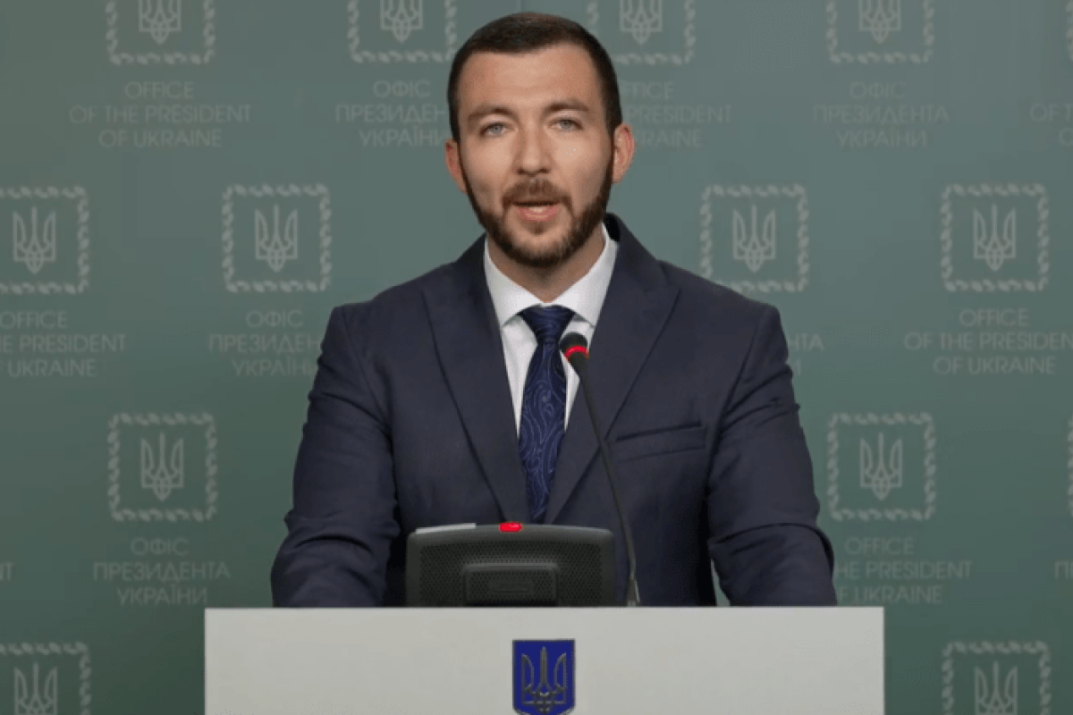 Отримають усі вакциновані, але готівку на руки не даватимуть: в ОПУ уточнили деталі виплати "тисячі Зеленського" Отримають усі вакциновані, але готівку на руки не даватимуть: в ОПУ уточнили деталі виплати "тисячі Зеленського"
