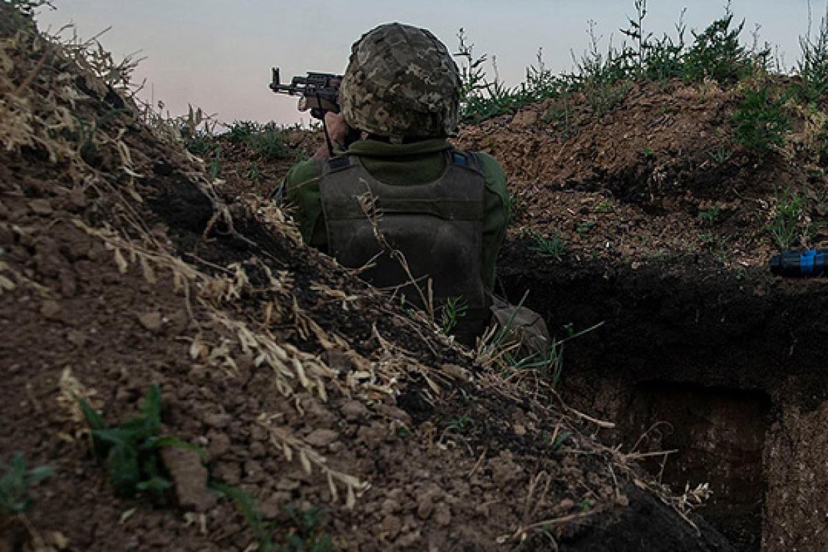 Оккупанты 14 раз обстреляли украинские позиции на Донбассе, - штаб ООС Оккупанты 14 раз обстреляли украинские позиции на Донбассе, - штаб ООС