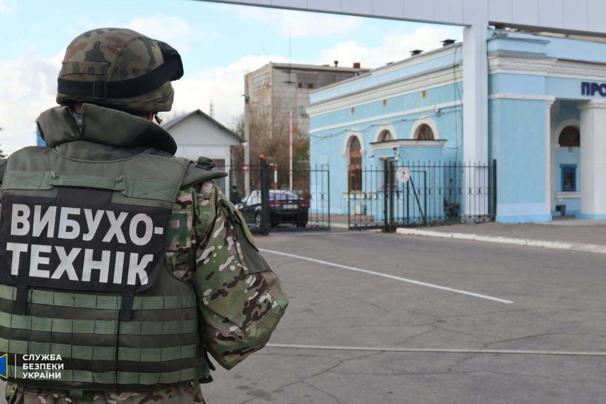 На Северодонецком "Азоте" прошли контрдиверсионные учения На Северодонецком "Азоте" прошли контрдиверсионные учения