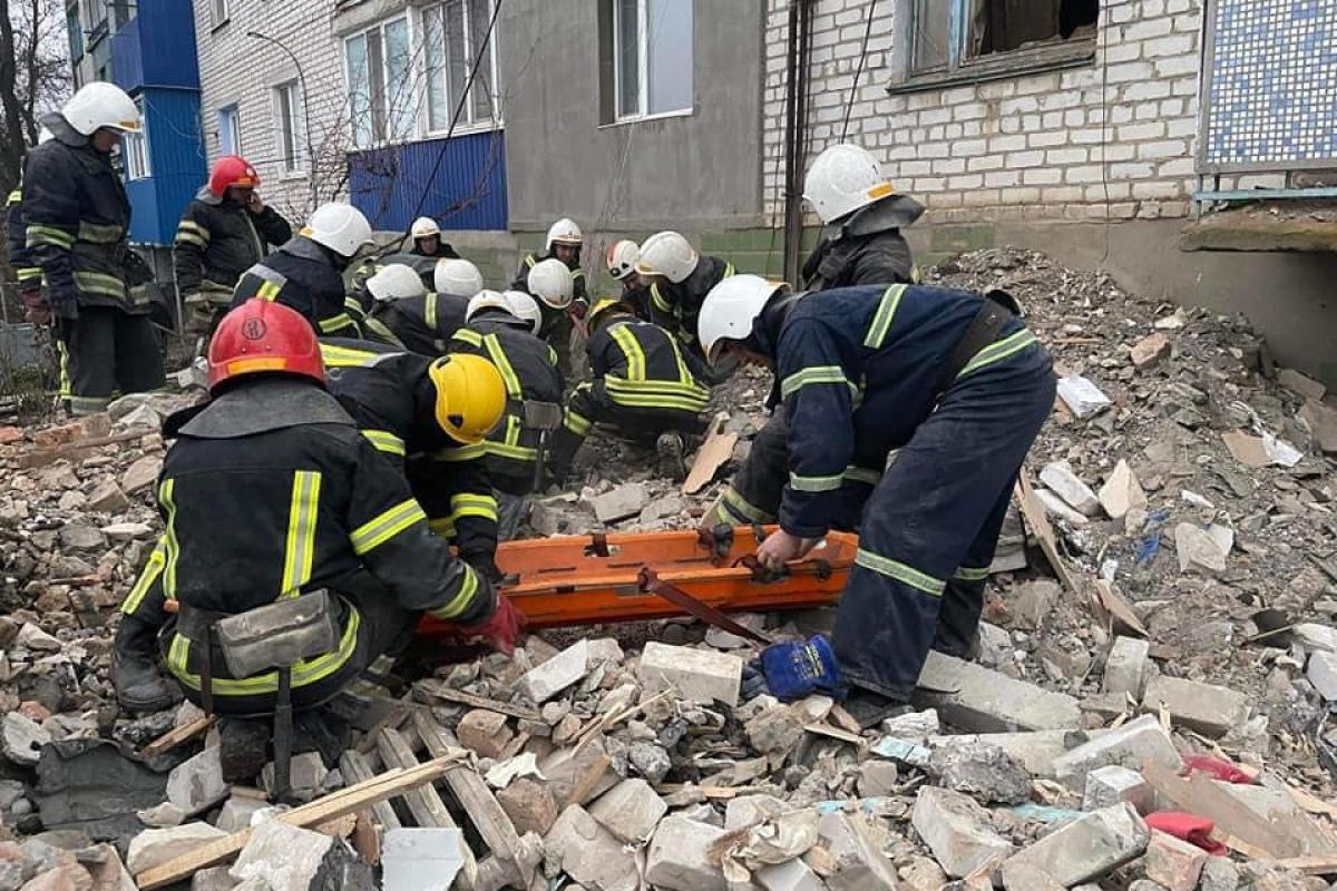 Вибух у багатоповерхівці на Миколаївщині: знайдено тіло третього загиблого Вибух у багатоповерхівці на Миколаївщині: знайдено тіло третього загиблого
