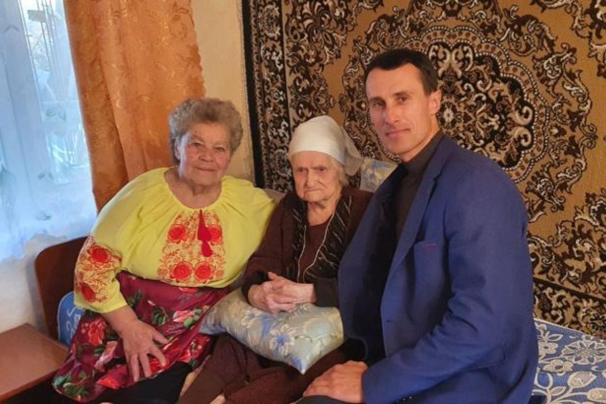 Довгожитель: Українка відсвяткувала свій 107-й день народження Довгожитель: Українка відсвяткувала свій 107-й день народження