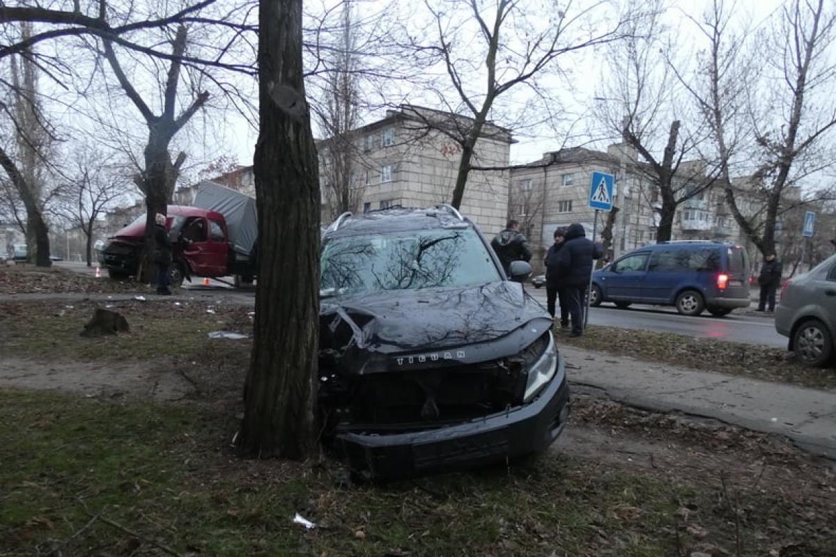У Сєвєродонецьку за добу сталося дві ДТП з постраждалими У Сєвєродонецьку за добу сталося дві ДТП з постраждалими