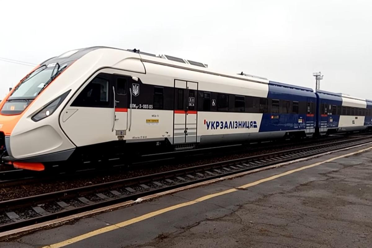 Новий експрес "Харків-Попасна-Харків" повезе перших пасажирів вже 19 грудня: опубліковано розклад Новий експрес "Харків-Попасна-Харків" повезе перших пасажирів вже 19 грудня: опубліковано розклад