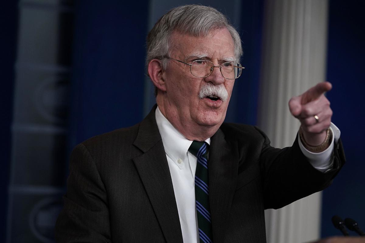 Болтон: НАТО має розмістити свої війська в Україні на ротаційній основі для стримування Росії Болтон: НАТО має розмістити свої війська в Україні на ротаційній основі для стримування Росії