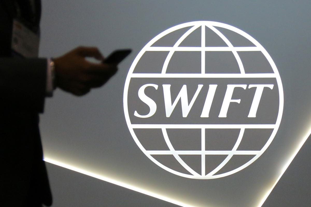 В США рассматривают возможность отключения России от SWIFT, - СМИ