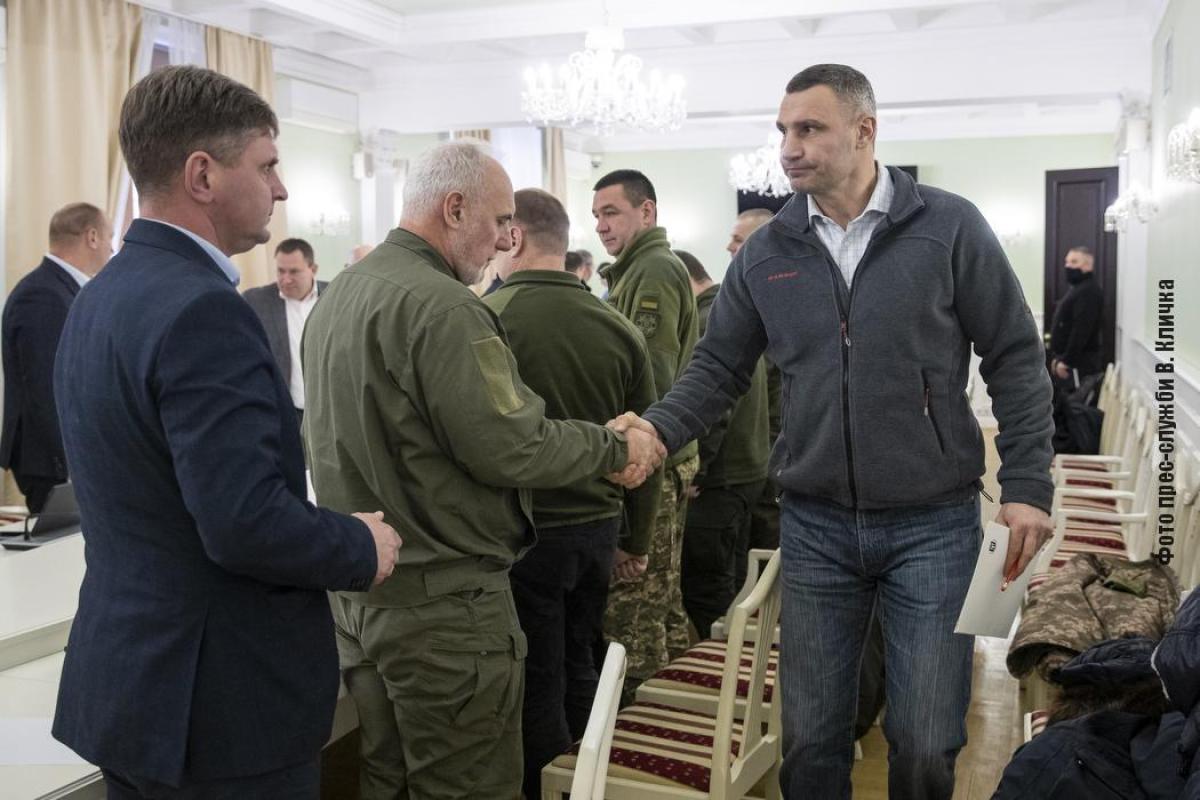 У Києві створюють штаб територіальної оборони У Києві створюють штаб територіальної оборони