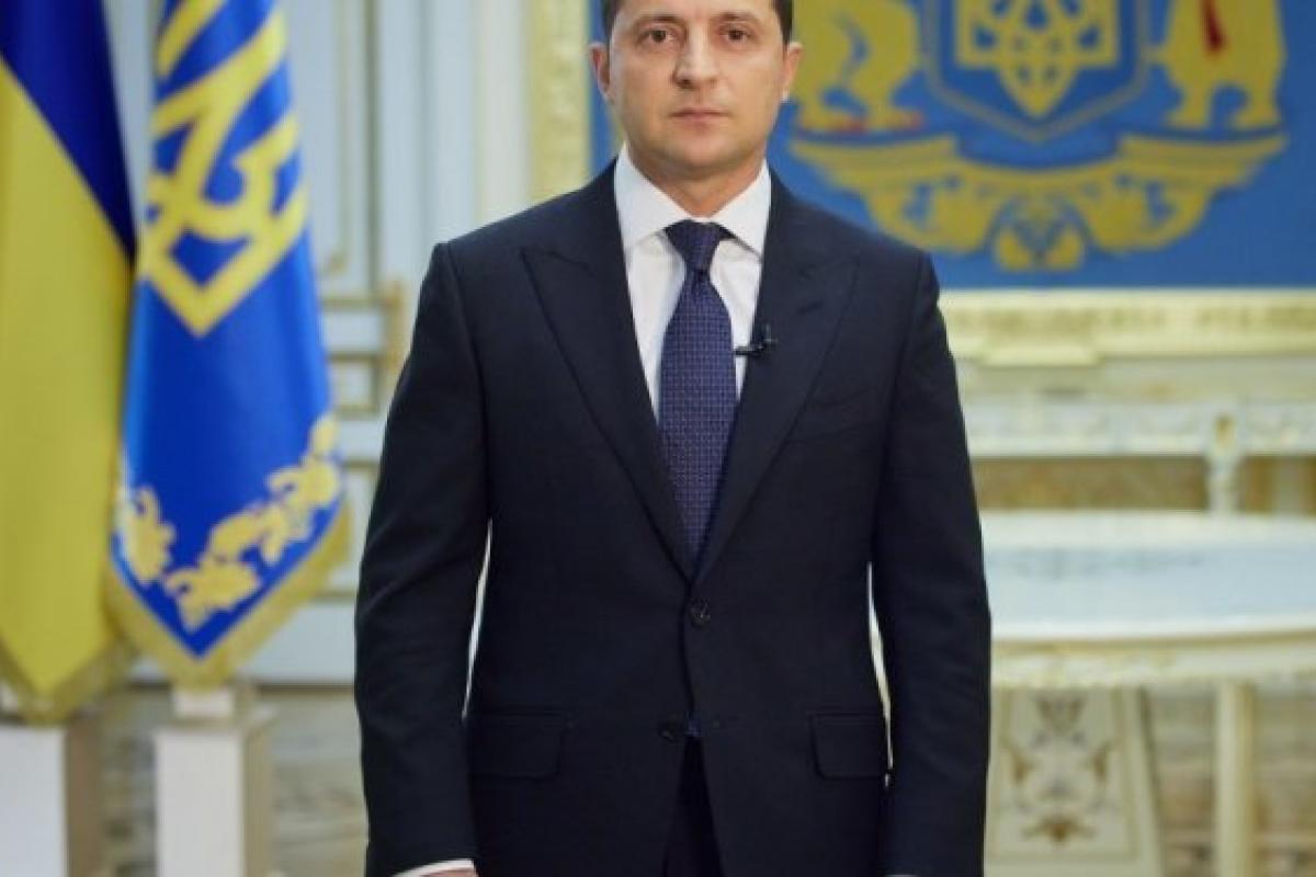 Зеленський відповів на петицію про скасування "обов'язкової" вакцинації та карантину Зеленський відповів на петицію про скасування "обов'язкової" вакцинації та карантину