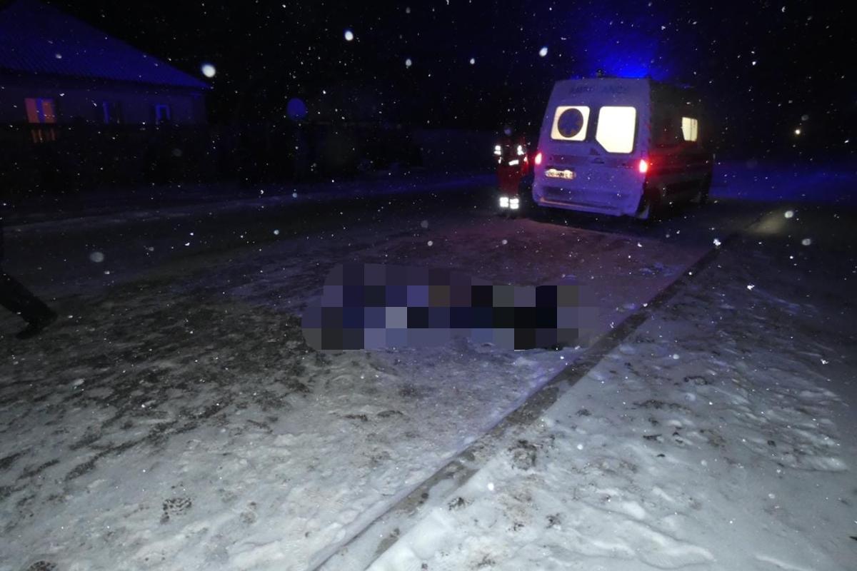 На Луганщине сбили насмерть пешехода, водитель сбежал с места ДТП На Луганщине сбили насмерть пешехода, водитель сбежал с места ДТП