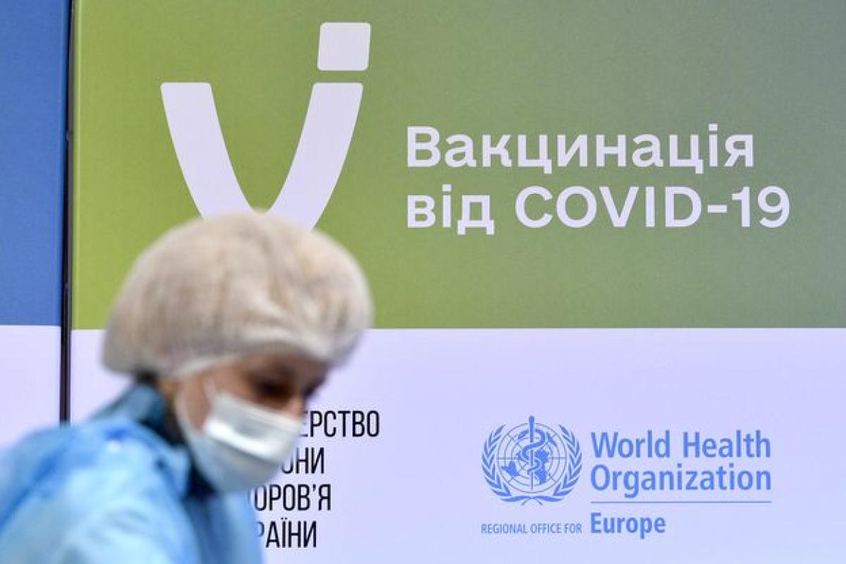 Зеленский подписал закон о выделении средств для выплаты вакцинированным украинцам Зеленский подписал закон о выделении средств для выплаты вакцинированным украинцам