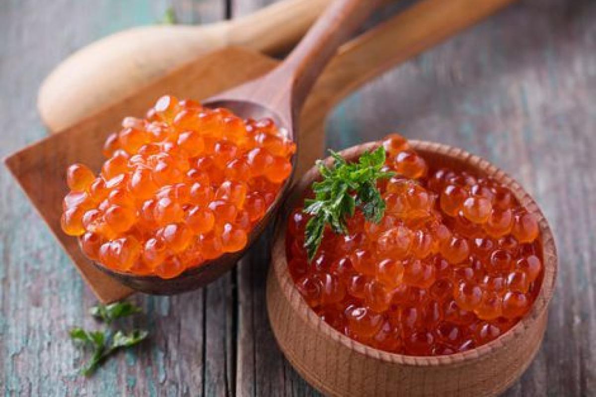 Простой способ: Как отличить красную икру от подделки
