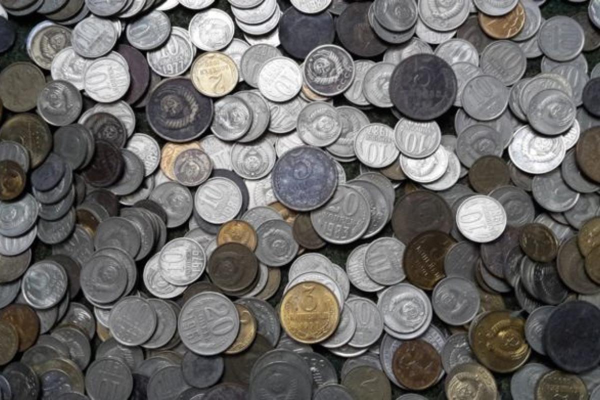 В Україні 5 копійок продають за 150 доларів: як розпізнати цінну монету (фото) В Україні 5 копійок продають за 150 доларів: як розпізнати цінну монету (фото)