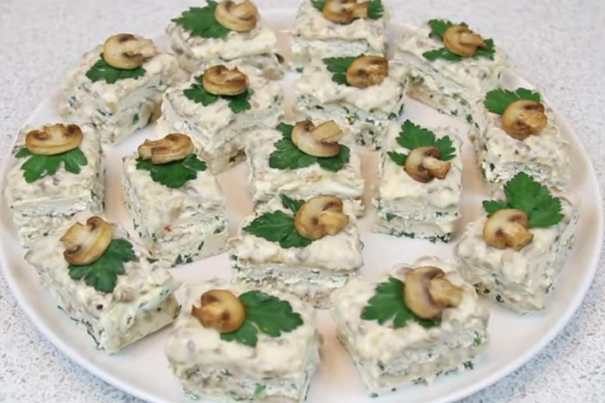 Пирожные из курицы с грибным кремом Пирожные из курицы с грибным кремом
