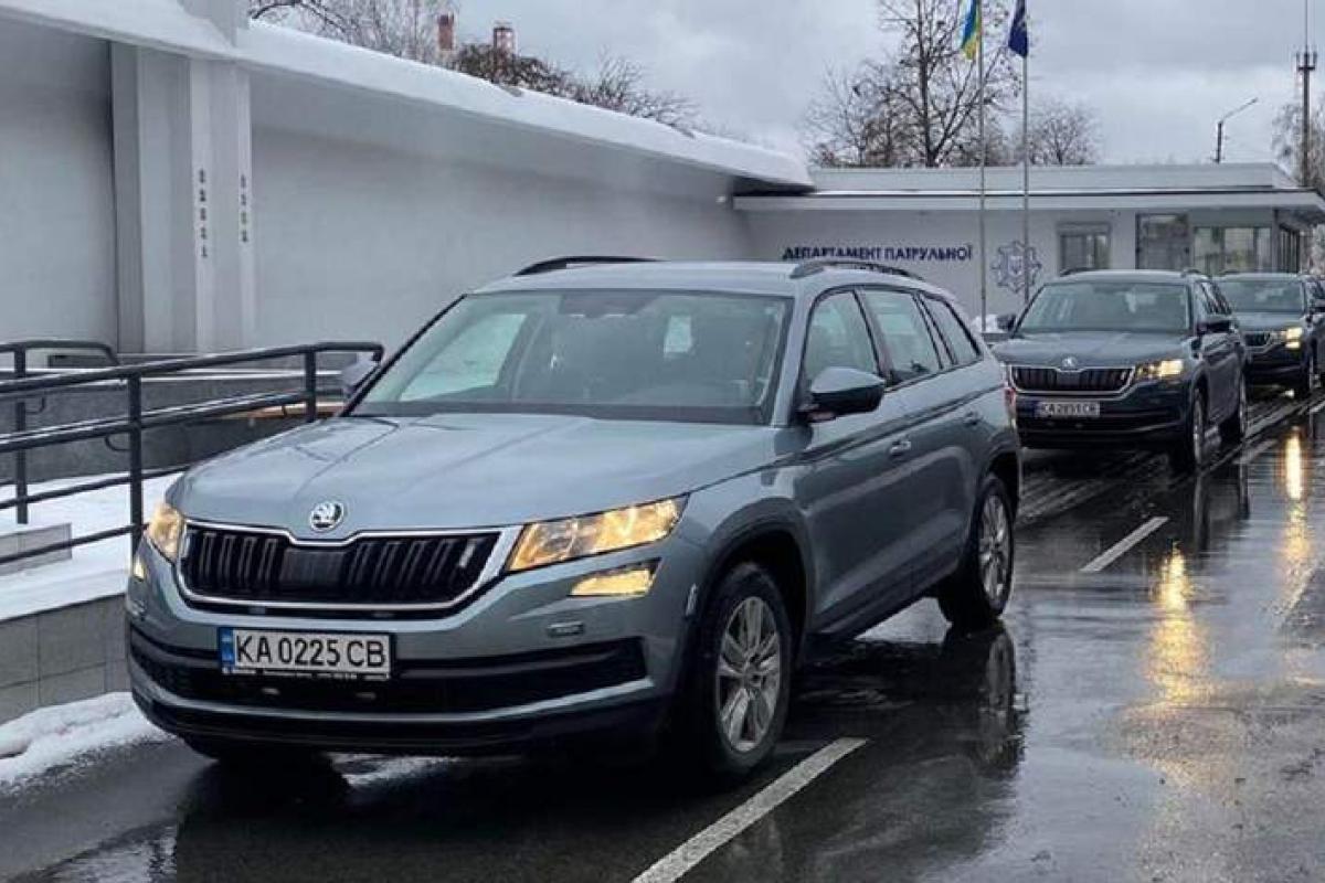 Патрульные автомобили-фантомы уже зафиксировали более 4 тысяч правонарушений Патрульные автомобили-фантомы уже зафиксировали более 4 тысяч правонарушений