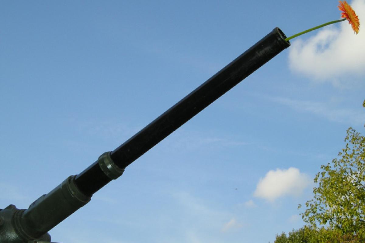 "Лишь бы не было войны": В России собирают подписи против вторжения в Украину "Лишь бы не было войны": В России собирают подписи против вторжения в Украину