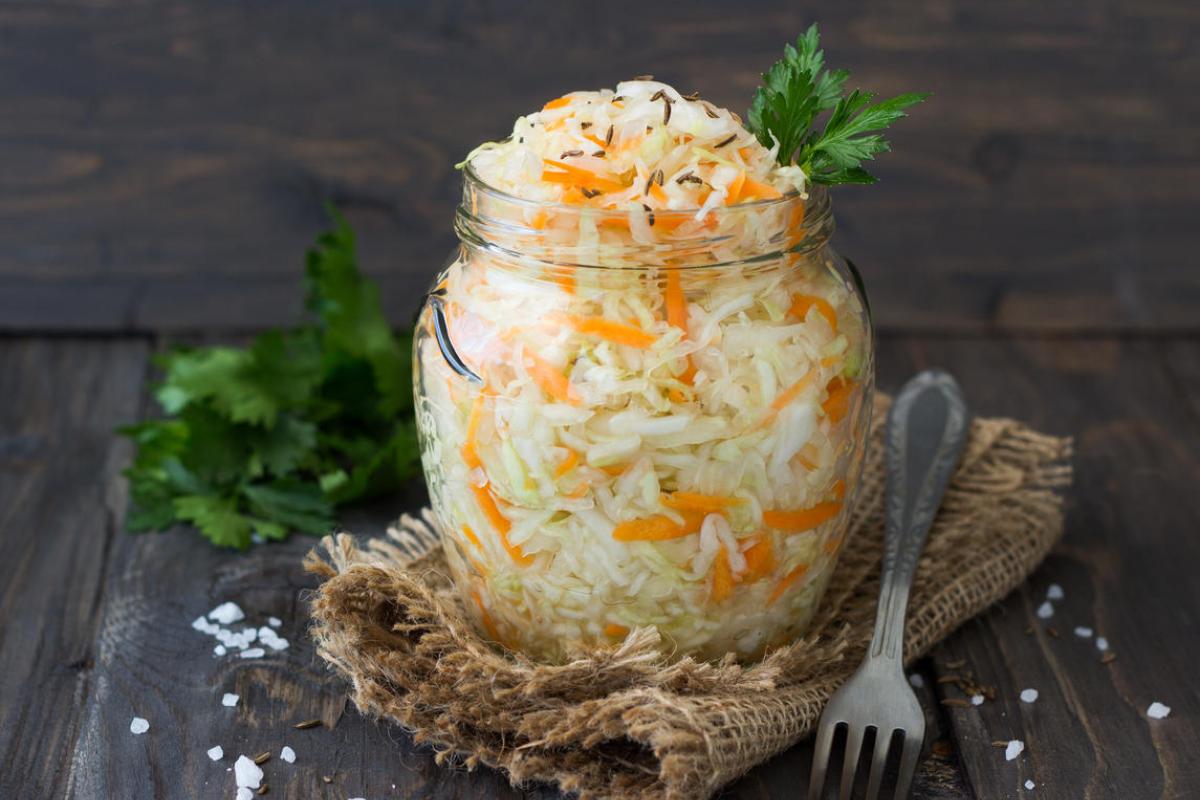 Квашеная капуста в собственном соку: самый простой и вкусный рецепт Квашеная капуста в собственном соку: самый простой и вкусный рецепт
