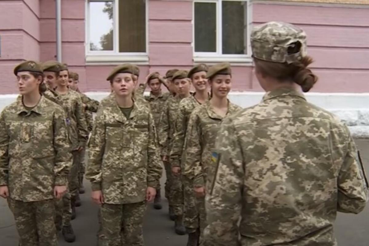 В Украине упростят военный учет для мужчин и женщин В Украине упростят военный учет для мужчин и женщин