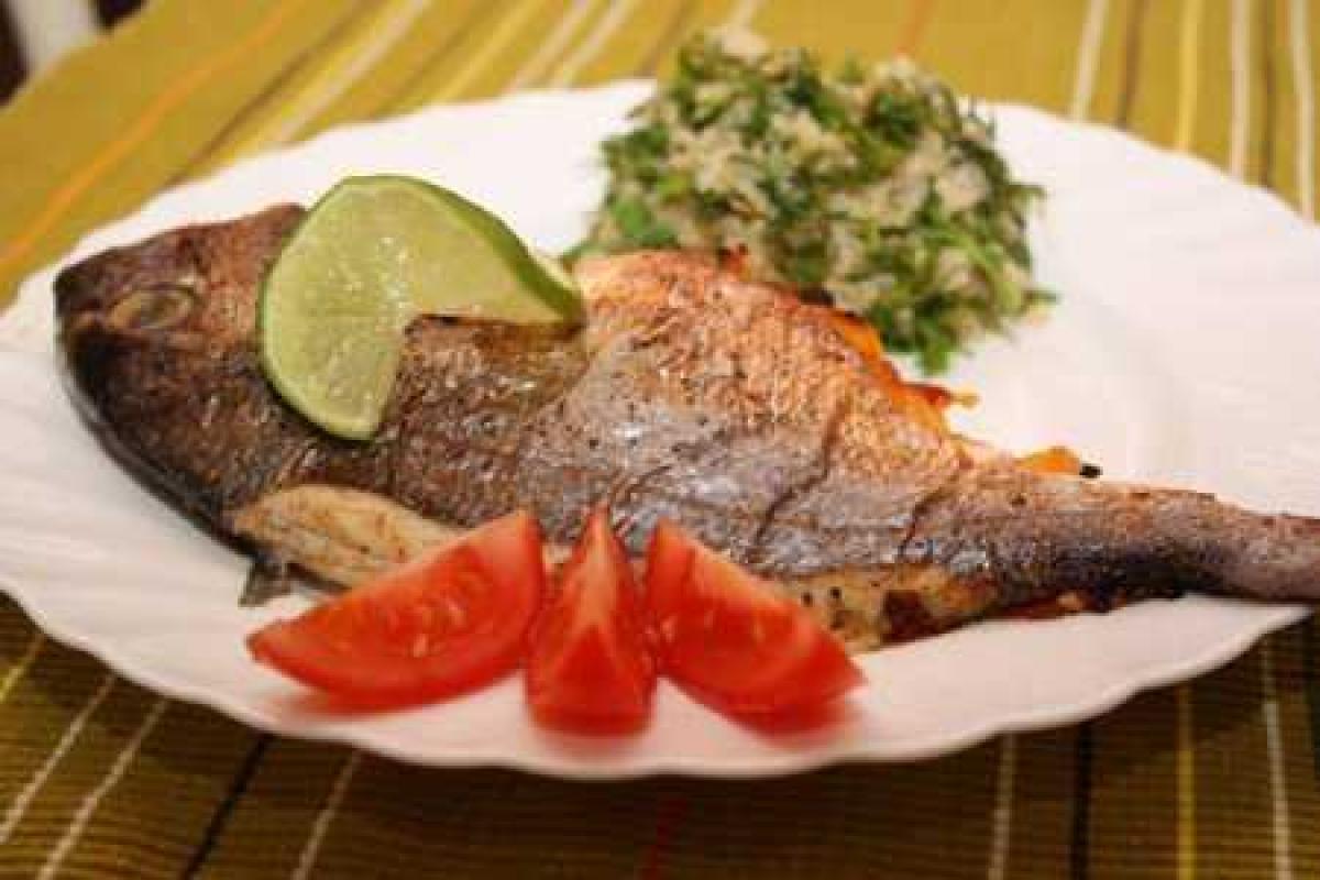 Фарширована овочами дорада Фарширована овочами дорада