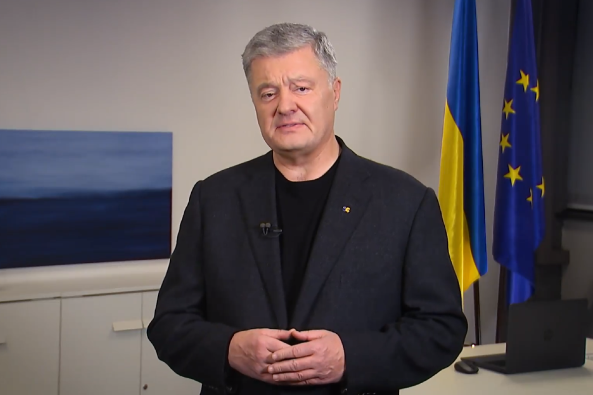 "Яку вавку треба мати в голові": Порошенко обурився, що Зеленський зірвав його поїздку на Раду Україна-НАТО "Яку вавку треба мати в голові": Порошенко обурився, що Зеленський зірвав його поїздку на Раду Україна-НАТО