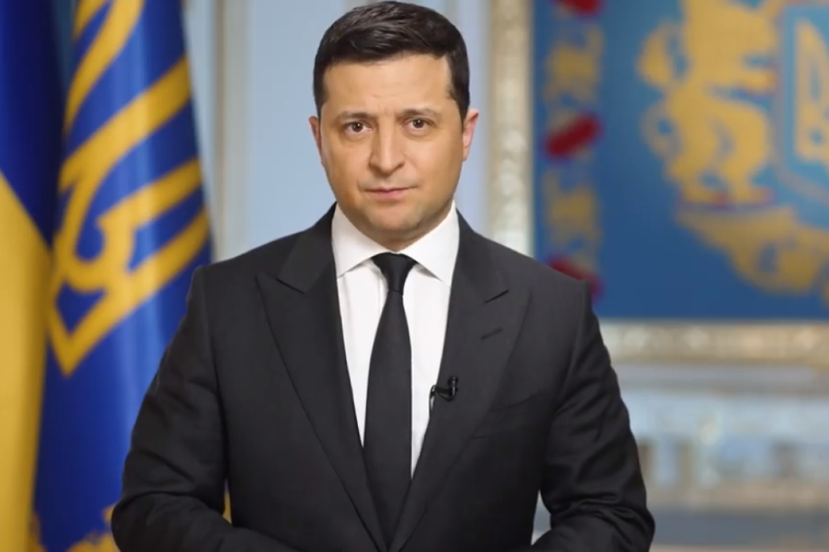Зеленський виступив з новим зверненням до народу щодо ситуації в країні Зеленський виступив з новим зверненням до народу щодо ситуації в країні