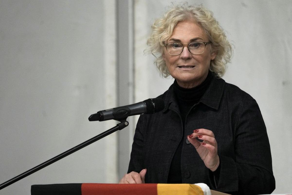 Німеччина в черговий раз підтвердила відмову постачати зброю Україні