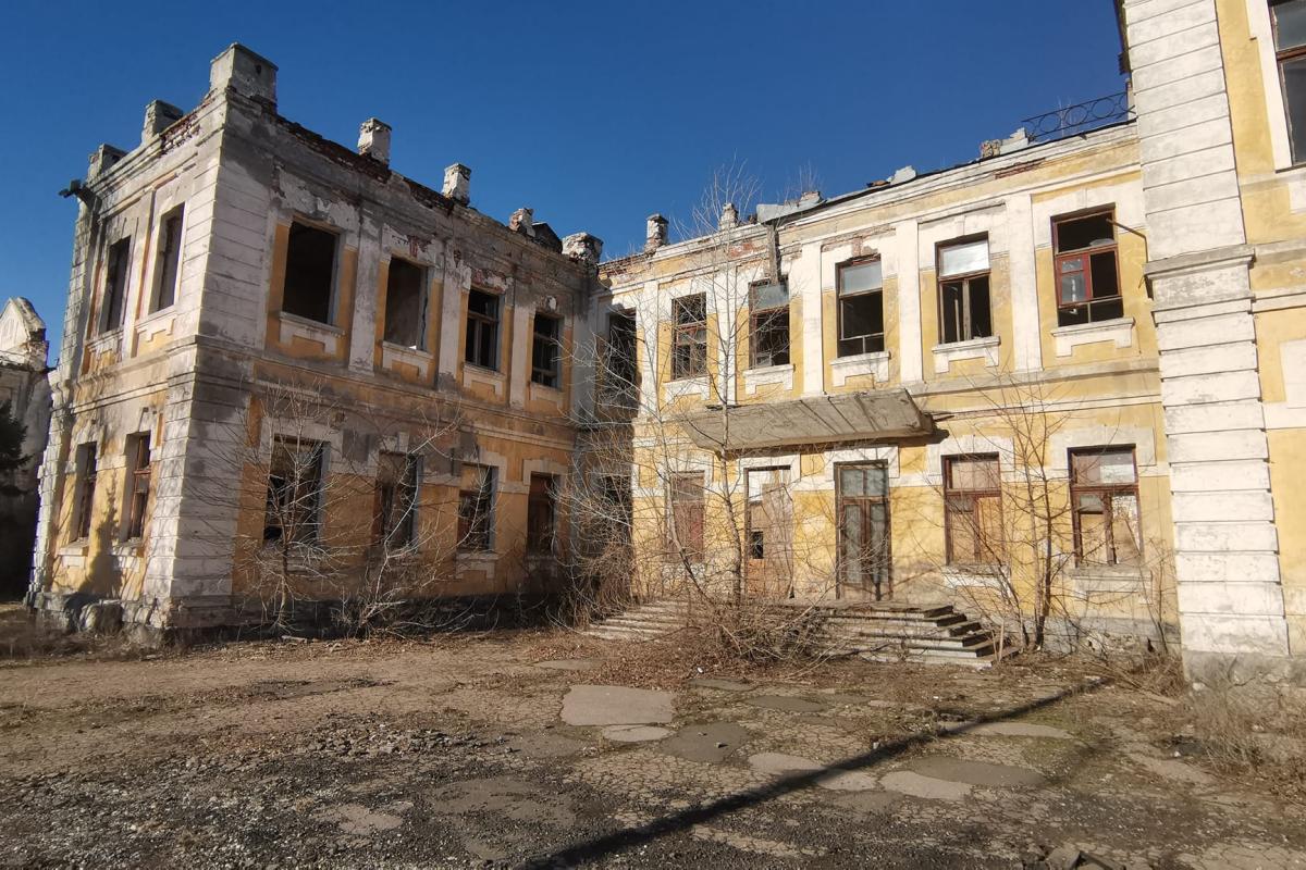 "Примари" Лисичанська: у мережі показали черговий об'єкт, від якого краще триматися подалі "Примари" Лисичанська: у мережі показали черговий об'єкт, від якого краще триматися подалі