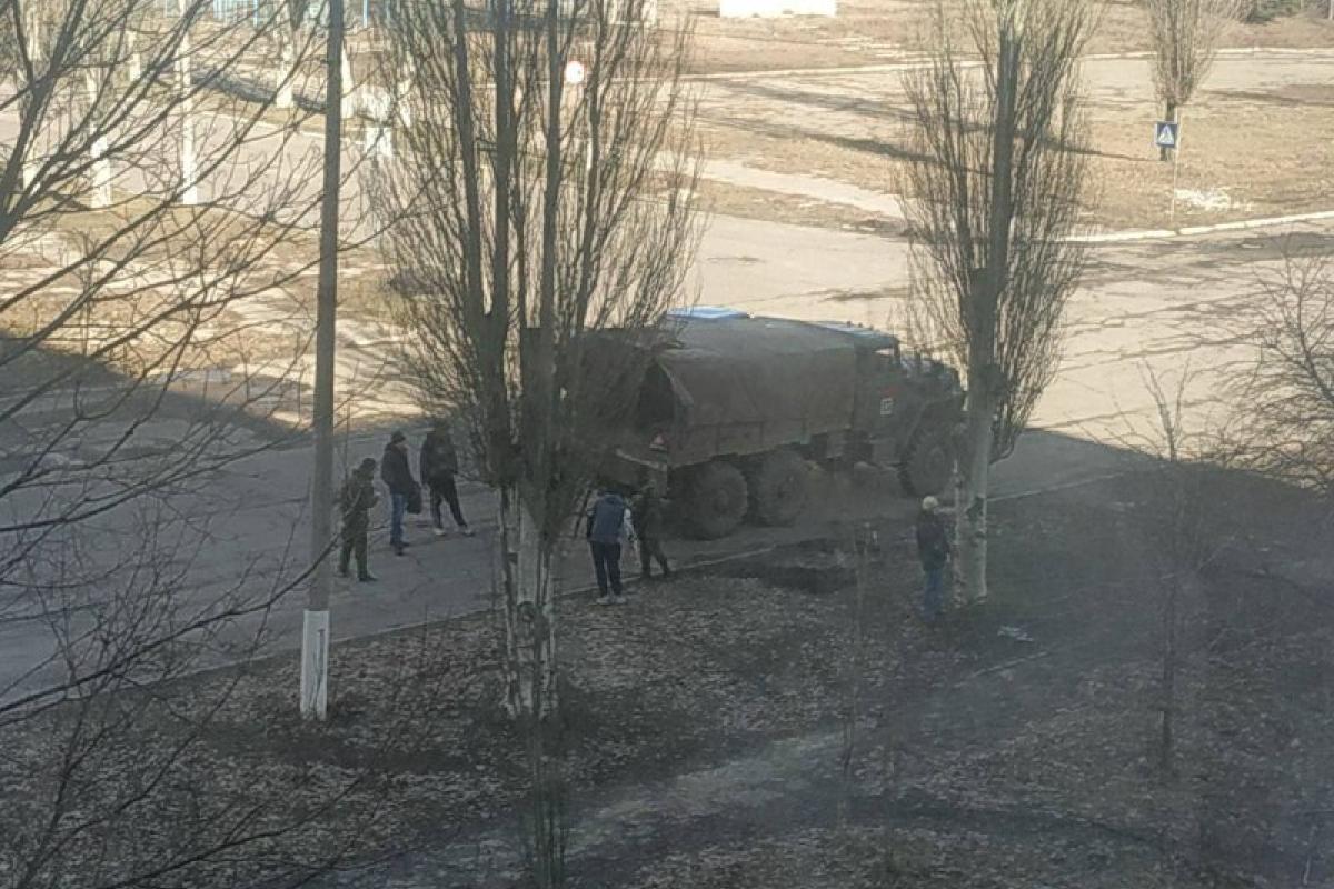 Набір гарматного м'яса: окупанти в ОРДЛО влаштували примусову "мобілізацію" Набір гарматного м'яса: окупанти в ОРДЛО влаштували примусову "мобілізацію"