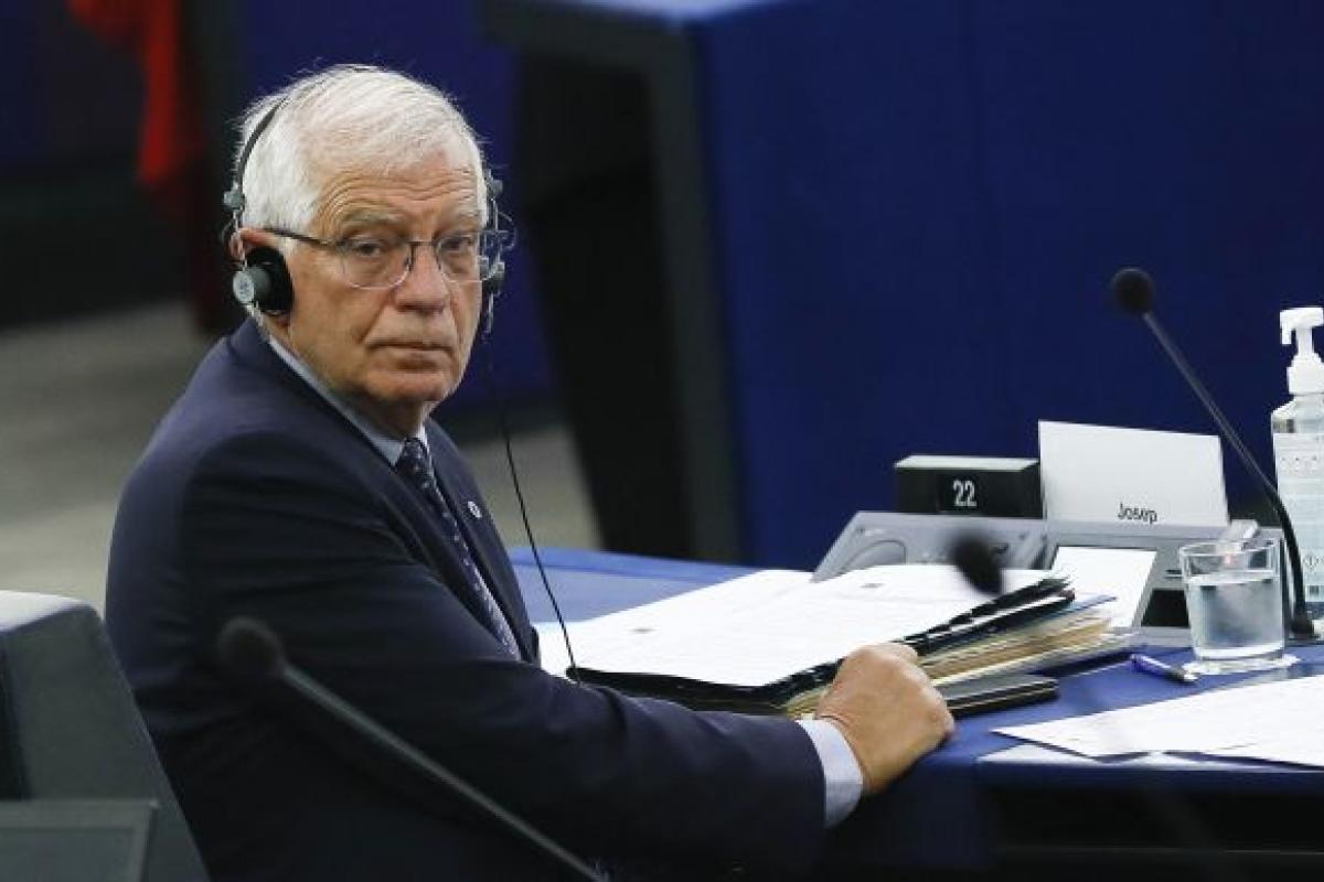 ЄС затвердить санкції проти РФ за визнання "Л/ДНР" ЄС затвердить санкції проти РФ за визнання "Л/ДНР"