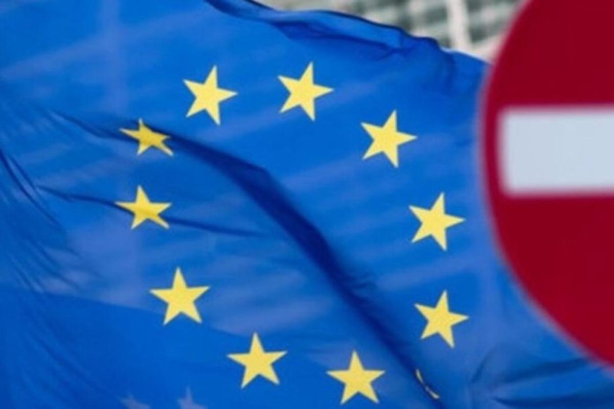 Євросоюз офіційно запровадив санкції проти Росії за визнання "ЛДНР"