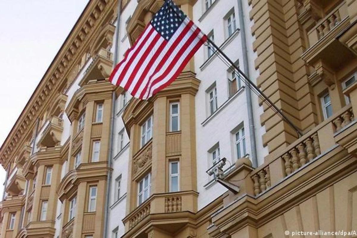 Посольство США просить американців утриматися від поїздок до Росії Посольство США просить американців утриматися від поїздок до Росії