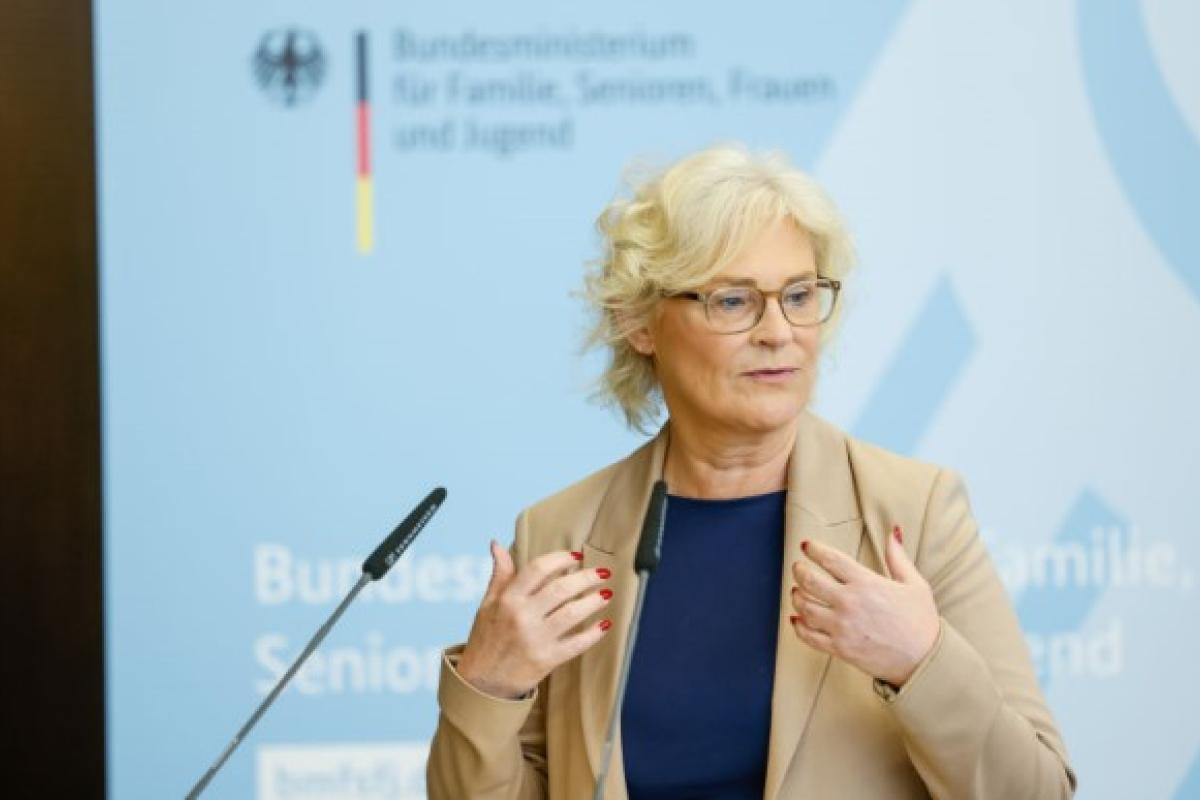 Германия вновь отказалась предоставить оружие Украине Германия вновь отказалась предоставить оружие Украине