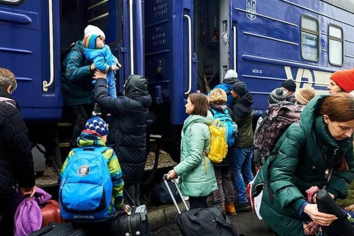 "Укрзалізниця" оприлюднила список евакуаційних поїздів на 8 березня: напрямки та розклад "Укрзалізниця" оприлюднила список евакуаційних поїздів на 8 березня: напрямки та розклад