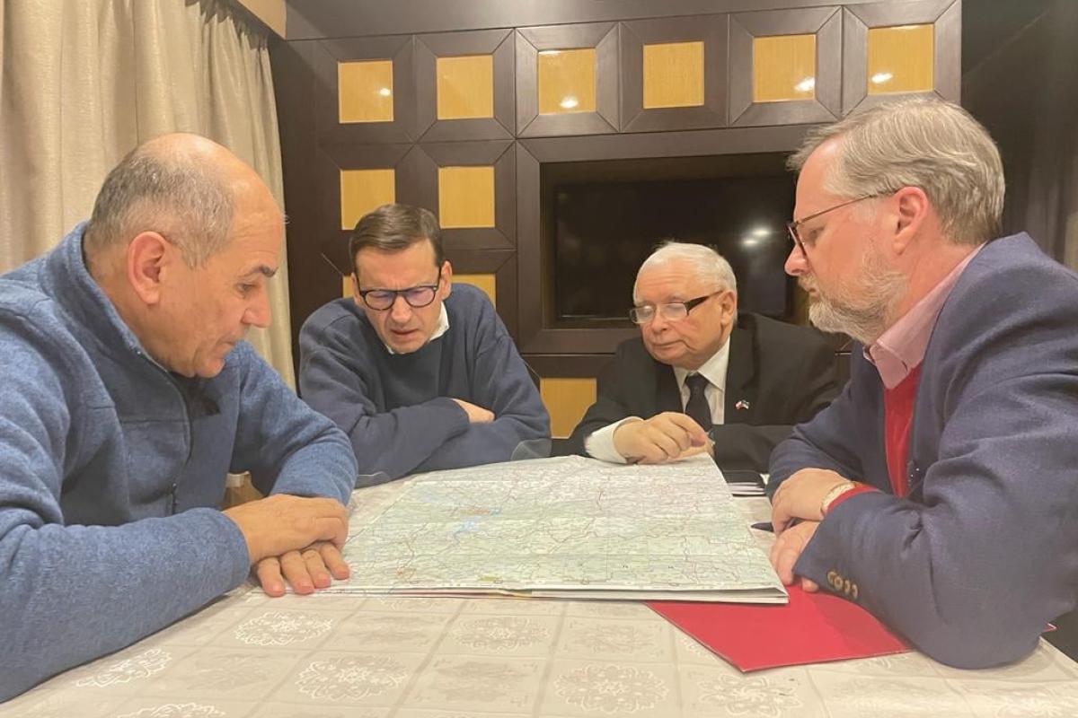 Прем'єр-міністри Польщі, Словенії та Чехії прибули до Києва Прем'єр-міністри Польщі, Словенії та Чехії прибули до Києва