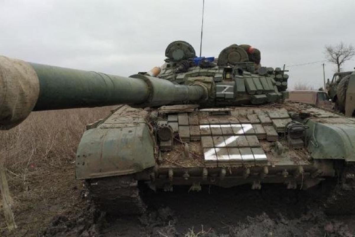 Укргазбанк предлагает оккупантам сдаваться вместе с техникой и оружием в обмен на 100 тысяч рублей наличными Укргазбанк предлагает оккупантам сдаваться вместе с техникой и оружием в обмен на 100 тысяч рублей наличными