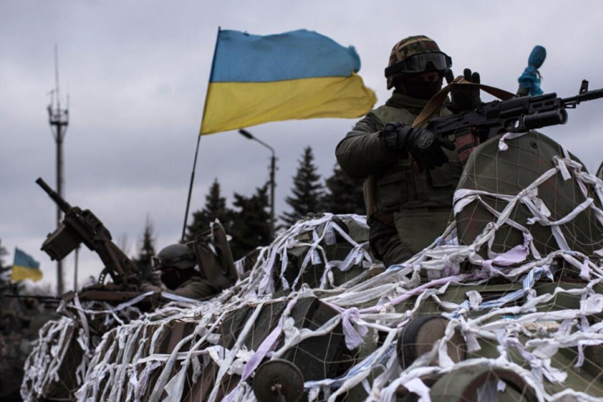 Военное положение в Украине продлено еще на месяц Военное положение в Украине продлено еще на месяц