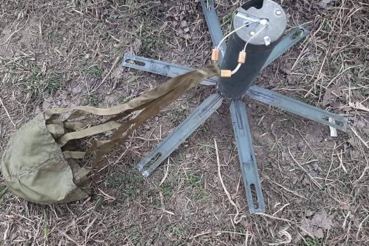 Российские оккупанты стали минировать территорию Украины минами ПОМ-3 "Медальон" Российские оккупанты стали минировать территорию Украины минами ПОМ-3 "Медальон"