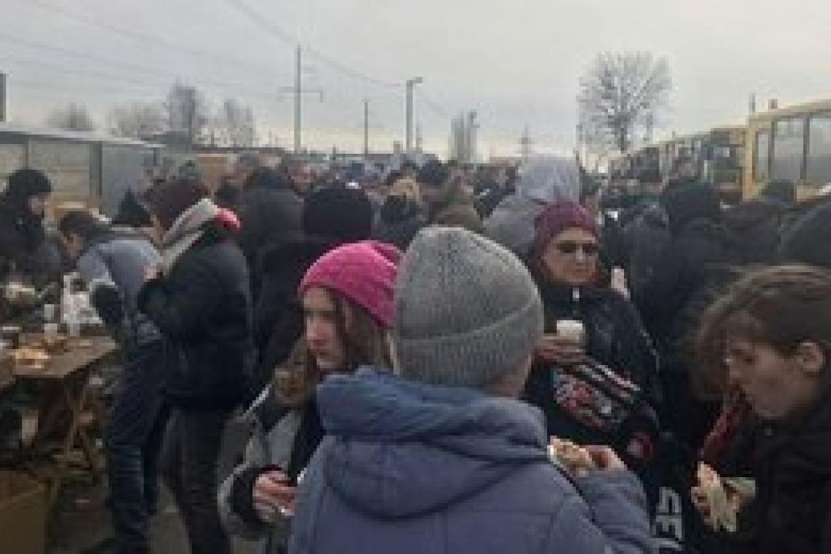 Оккупанты не прекращают обстрелы на Луганщине: гуманитарного коридора не будет Оккупанты не прекращают обстрелы на Луганщине: гуманитарного коридора не будет