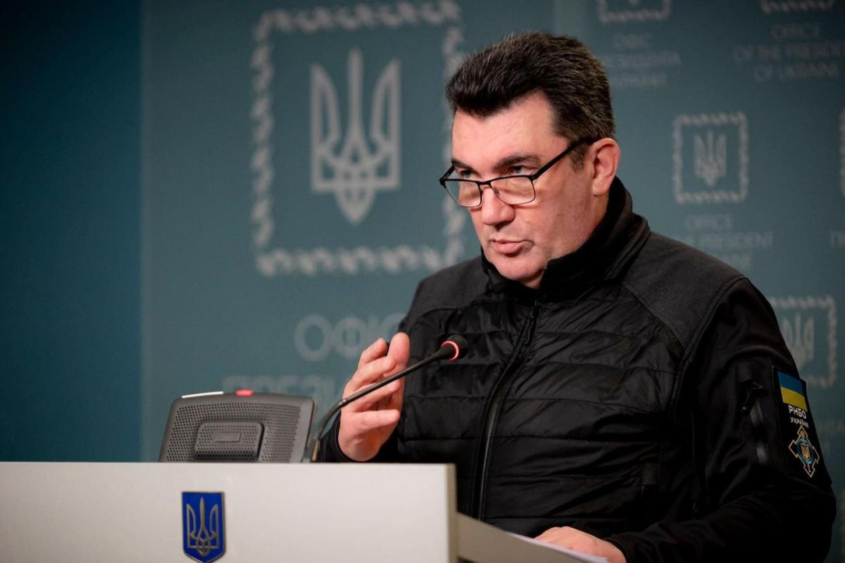 Данилов: Если НАТО не может закрыть небо над Украиной, мы закроем его сами, дайте нам оружие Данилов: Если НАТО не может закрыть небо над Украиной, мы закроем его сами, дайте нам оружие