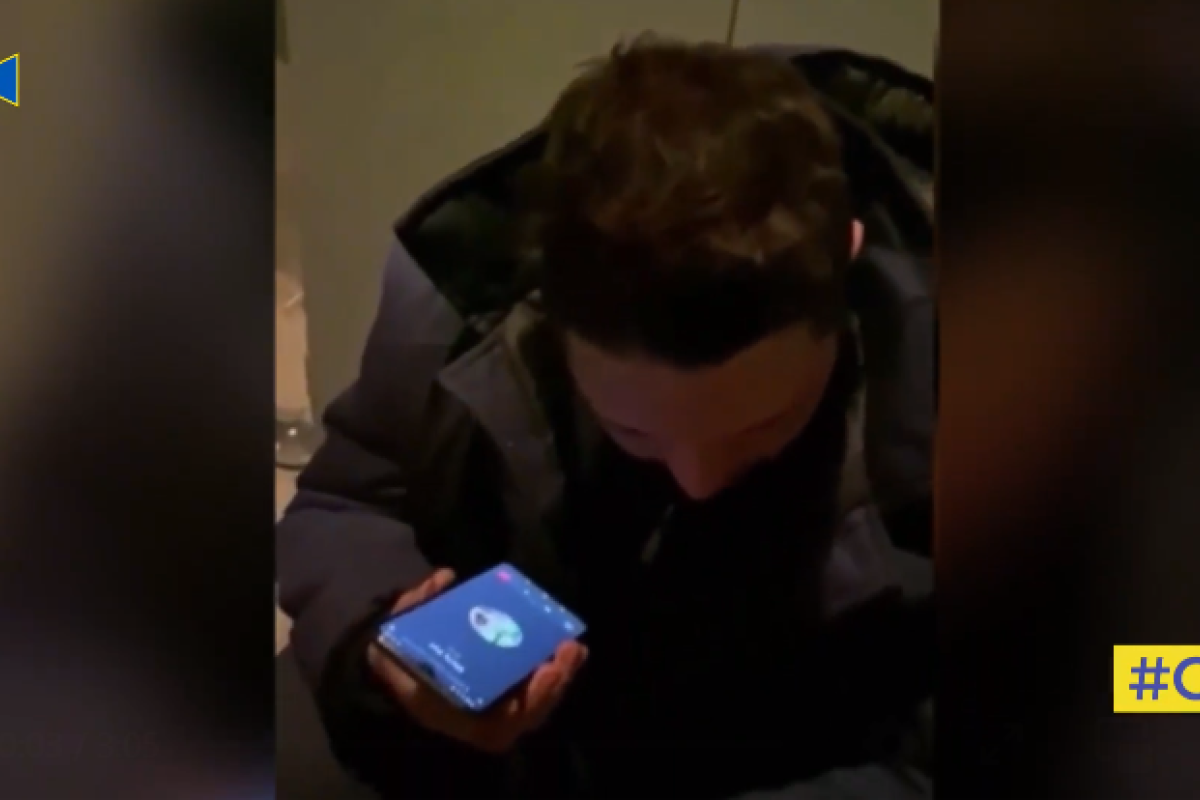 Російський окупант здався ЗСУ, щоб не вбили свої: відео Російський окупант здався ЗСУ, щоб не вбили свої: відео