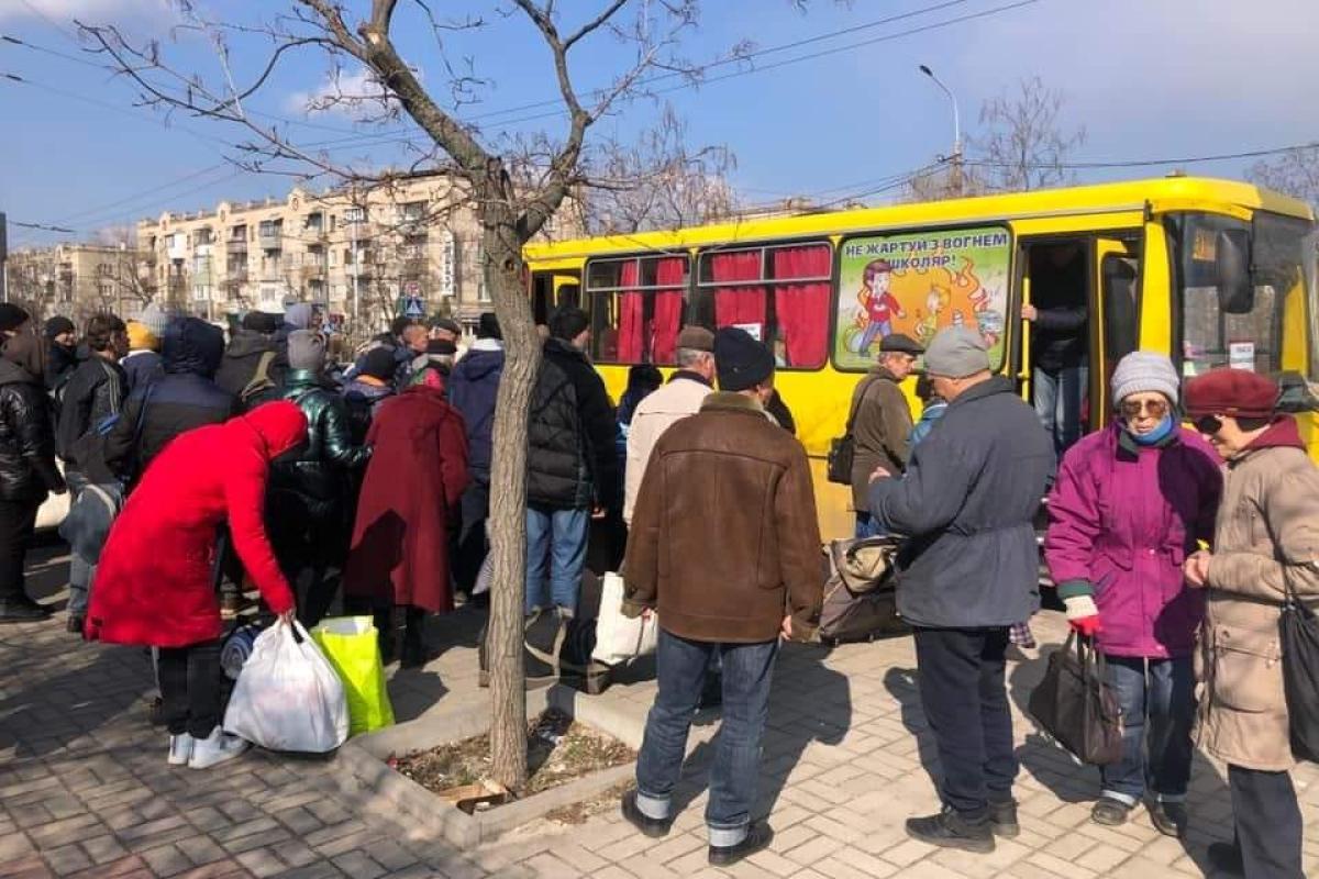 Сегодня с Луганщины эвакуировано более 1000 человек