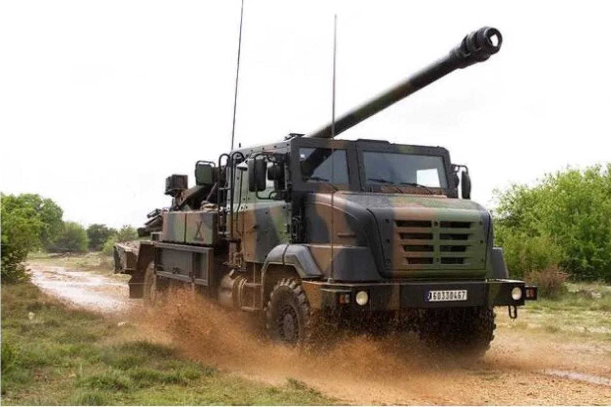 Франція передасть Україні САУ "Цезар" та протитанкові ракети Франція передасть Україні САУ "Цезар" та протитанкові ракети