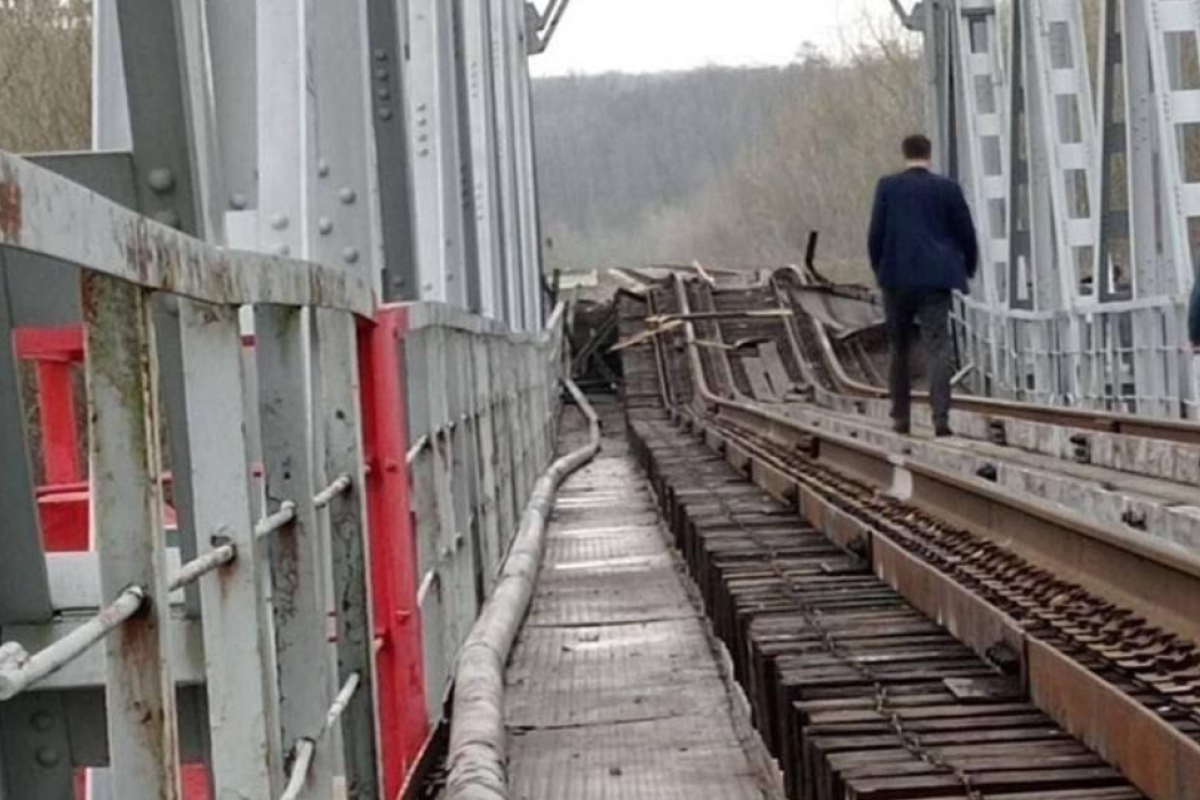 У Білгородській області РФ біля кордону з Україною зруйновано залізницю У Білгородській області РФ біля кордону з Україною зруйновано залізницю