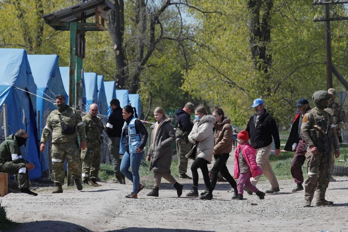 Росія тримає маріупольців у 66 таборах, - британські розслідувачі Росія тримає маріупольців у 66 таборах, - британські розслідувачі