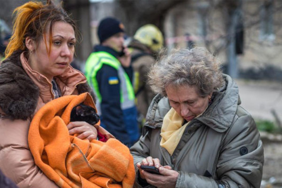 З Маріуполя вдалося евакуювати майже 500 цивільних, - Єрмак З Маріуполя вдалося евакуювати майже 500 цивільних, - Єрмак