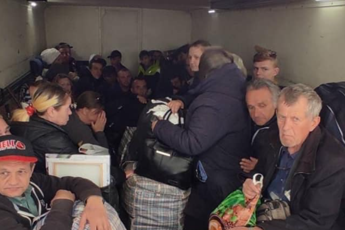 "Проскочили": З Лисичанська та Сєвєродонецька під обстрілами евакуювали 36 людей