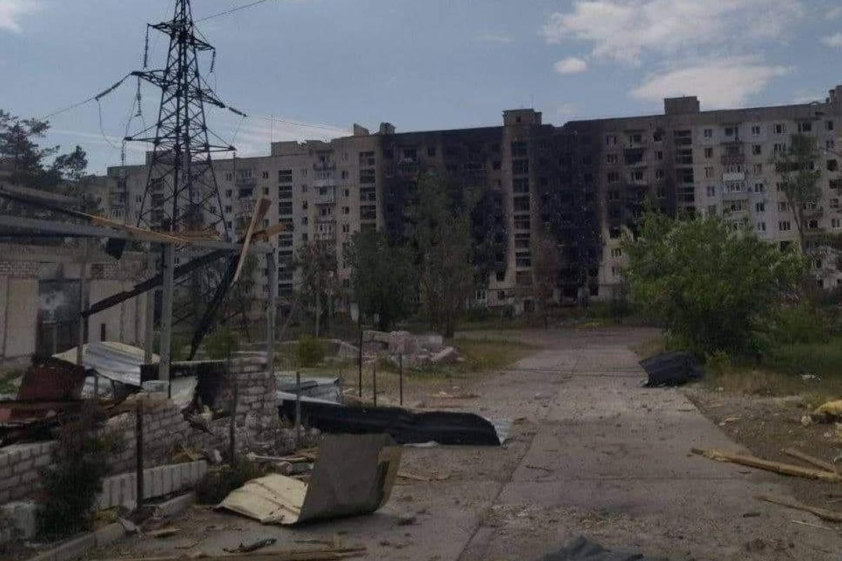 Росіянам не вдалося захопити Сєвєродонецьк, будуть рівняти з землею, незважаючи на мирних жителів, - блогер Росіянам не вдалося захопити Сєвєродонецьк, будуть рівняти з землею, незважаючи на мирних жителів, - блогер
