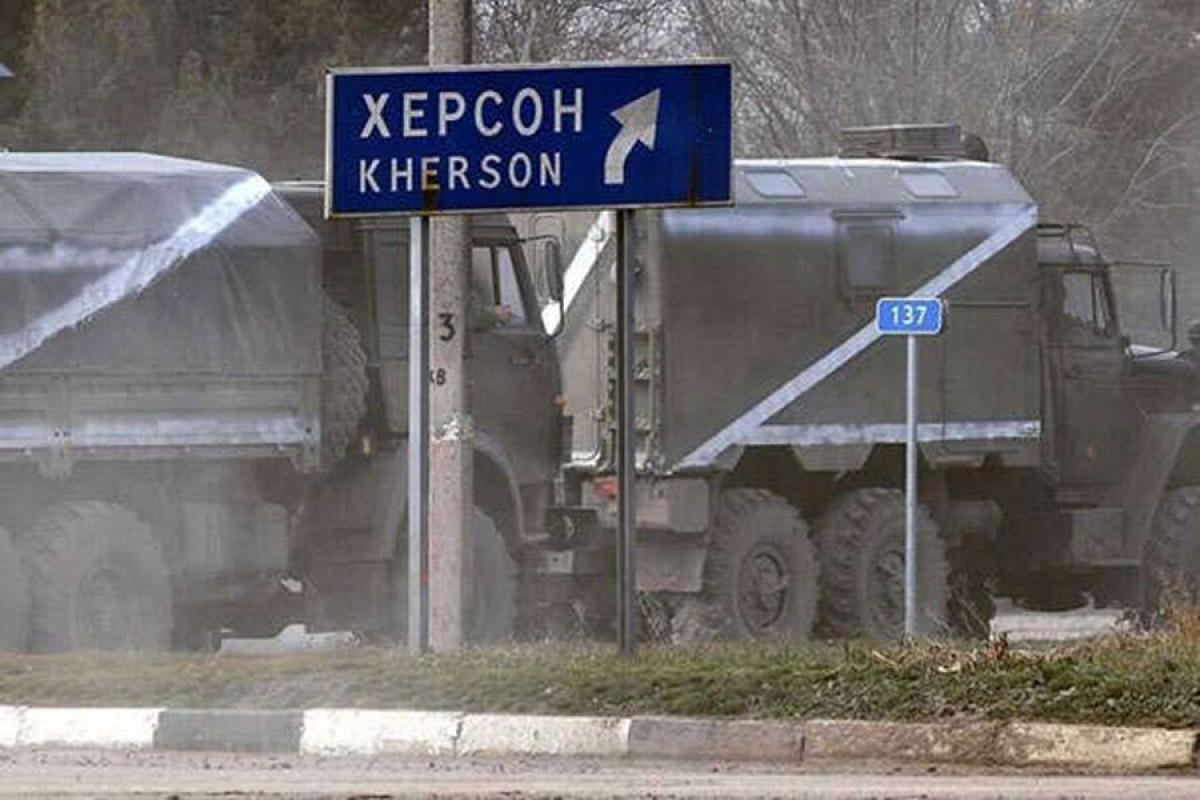 Что происходит в оккупированном Херсоне: перевод школ на российские программы, давление на работников Укрзализныци, sim-карты по паспортам Что происходит в оккупированном Херсоне: перевод школ на российские программы, давление на работников Укрзализныци, sim-карты по паспортам