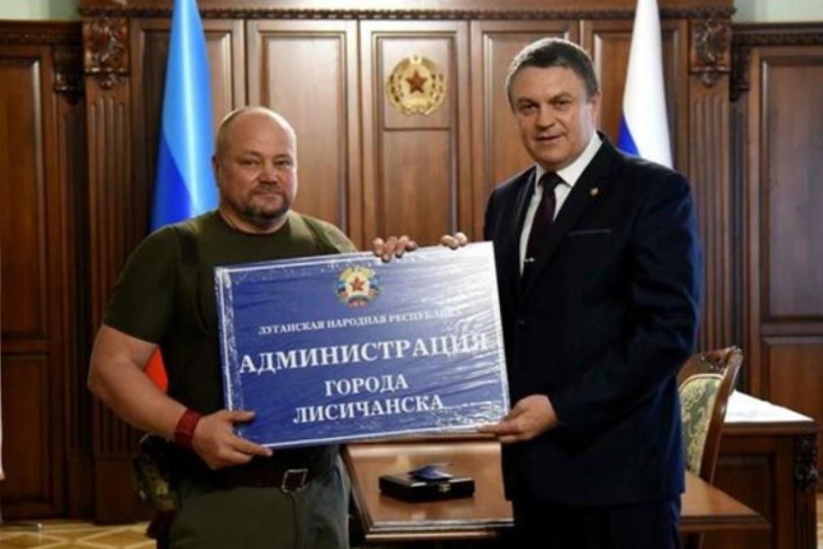 У захопленому Лисичанську окупанти призначили гауляйтера